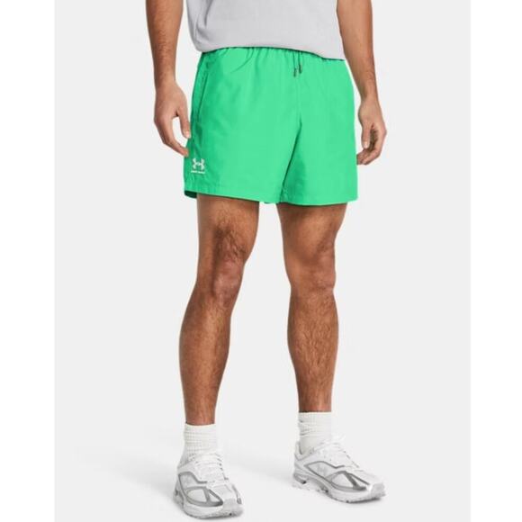 Under Armour Men's Green Mesh Lined UA Essential Volley Shorts Size 2XL - Picture 1 of 7